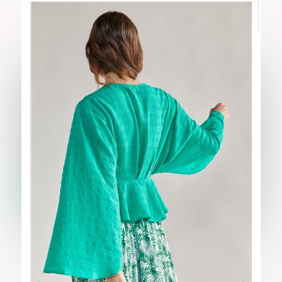 NWT Francesca’s Emma Long Sleeve Boho Jade Kimono Top - Picture 4 of 5